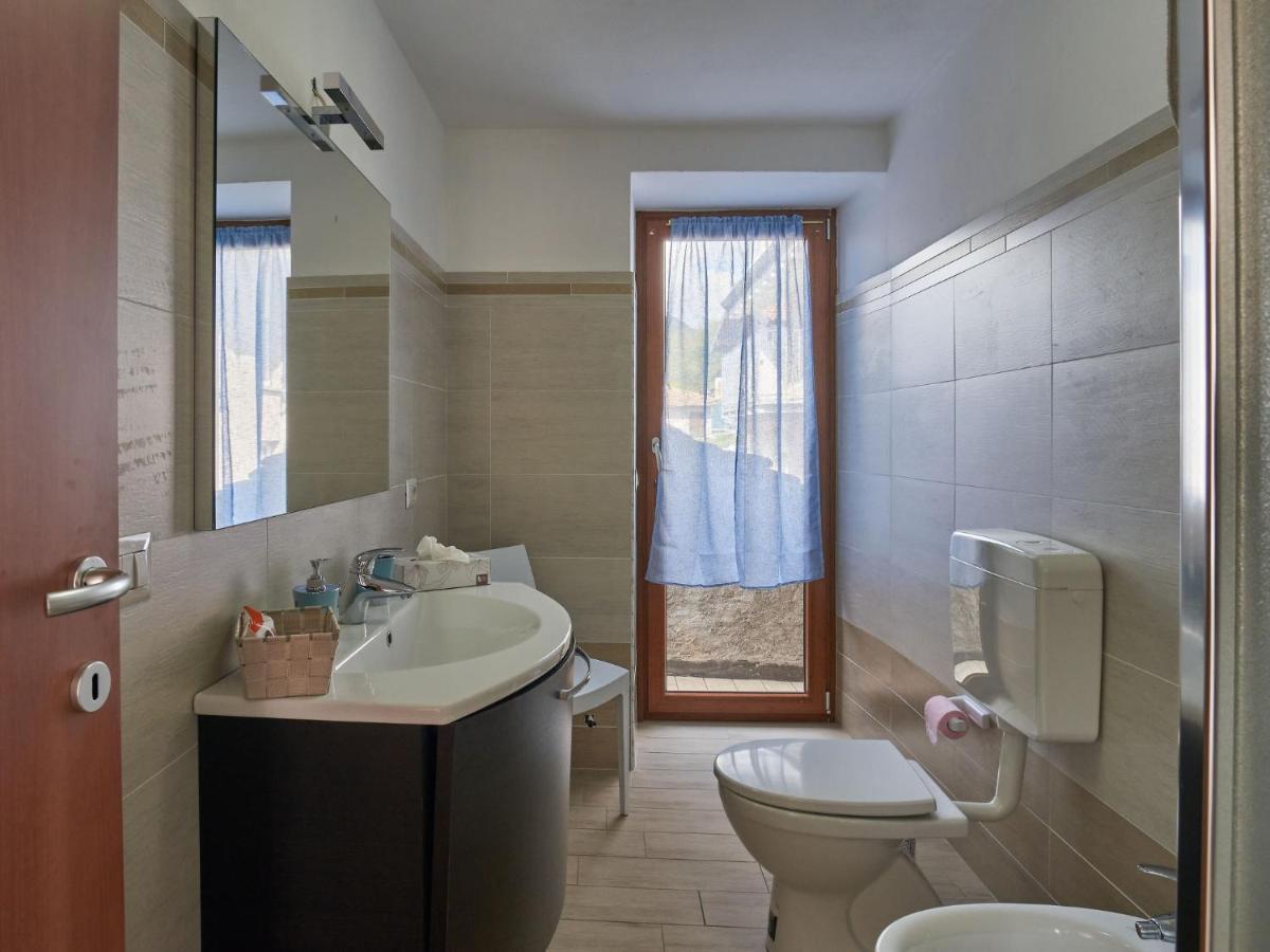 Apartment Rustico Maria - Dma390 By Interhome Vercana Luaran gambar