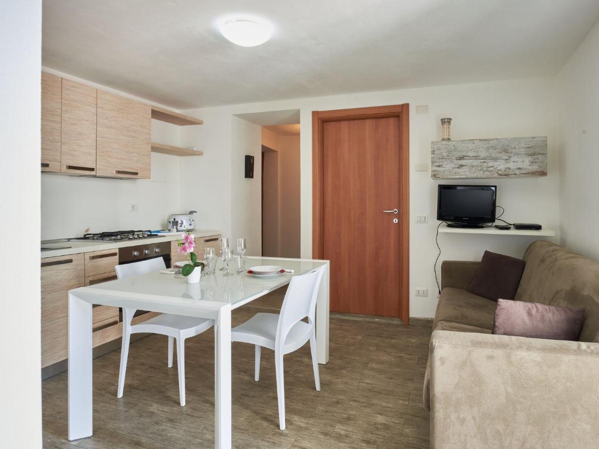 Apartment Rustico Maria - Dma390 By Interhome Vercana Luaran gambar